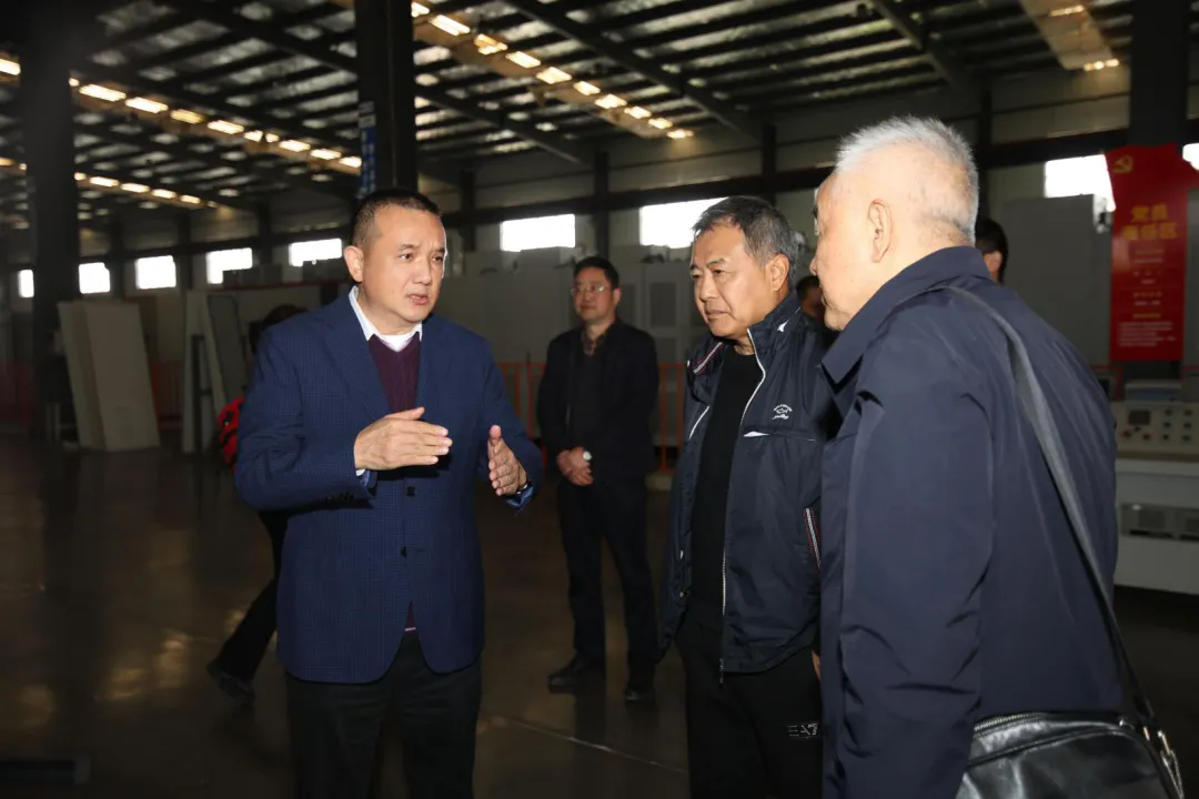 看見未來，才有未來?——中國服務型制造產(chǎn)業(yè)聯(lián)盟專家印建安一行赴大禹電氣考察指導